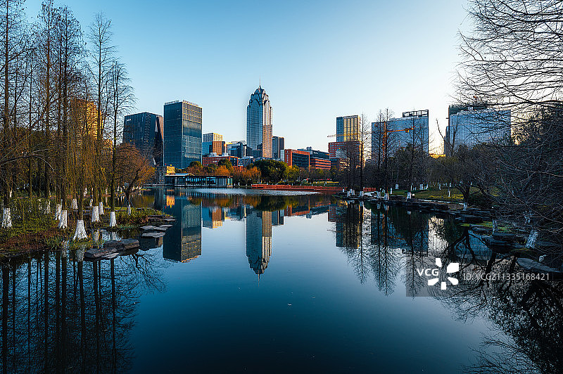 宁波鄞州公园秋景图片素材