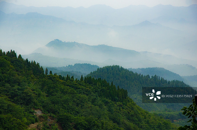 鲁山山脉图片素材