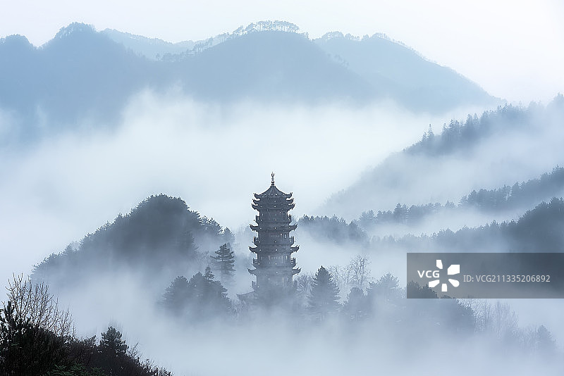 云漫万佛塔图片素材