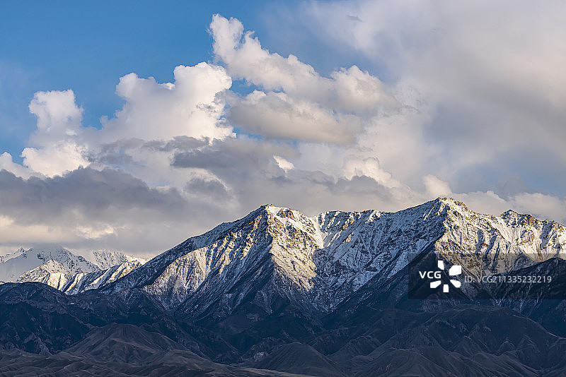 祁连雪峰图片素材