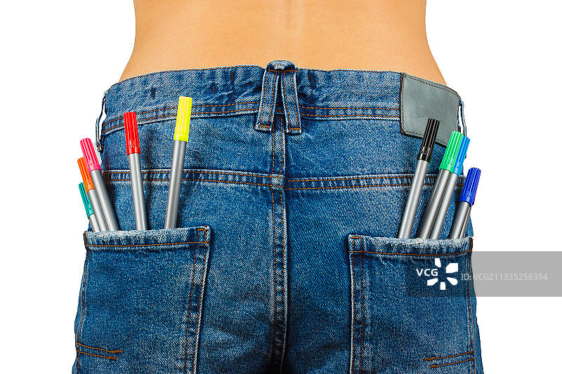 赤膊女子身穿牛仔裤站在白色背景前图片素材