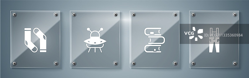 带吊带的裤子书本和不明飞行物图片素材