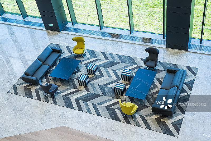 俯拍大堂休息区图片素材