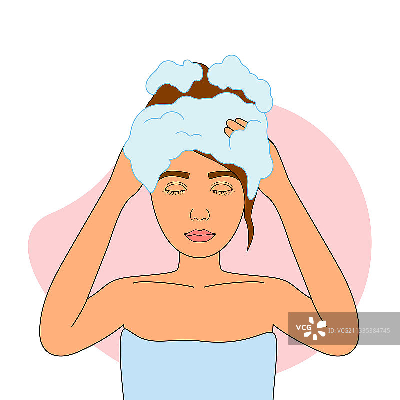 女人用洗发水洗头发护发图片素材