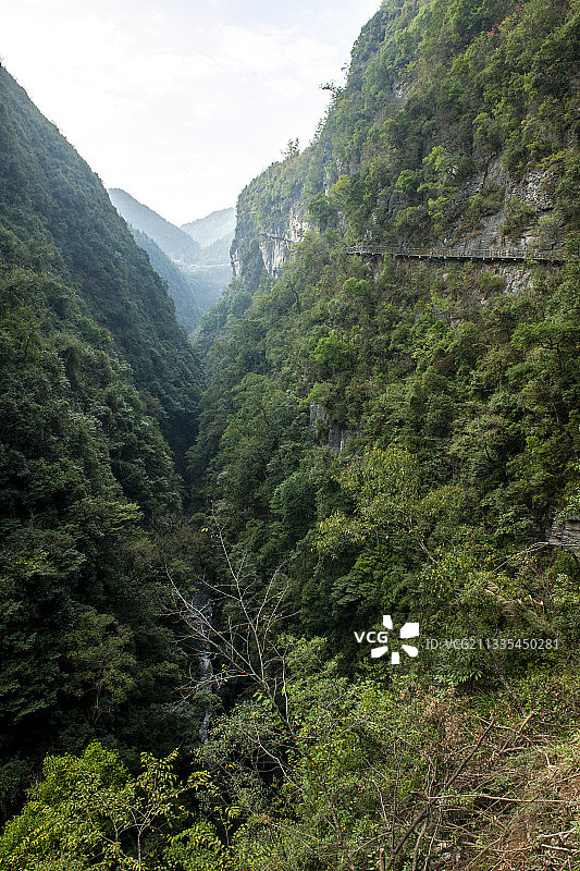 湖北：国家4A景区建始地心谷原生态风光如世处桃源图片素材