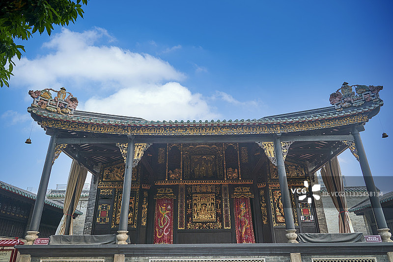 中国广东佛山，广东现存最古老的粤剧戏台——祖庙万福台图片素材