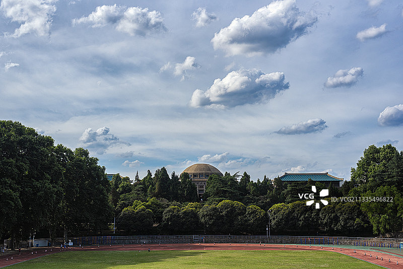 武汉大学理学楼图片素材