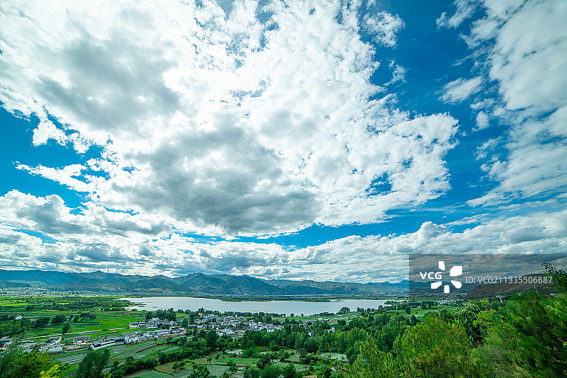 大理剑川剑湖全景图片素材