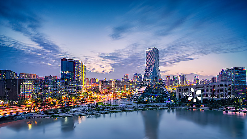 成都高新区天府五街欧洲中心图片素材