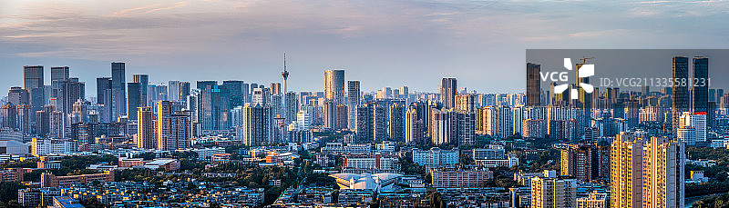 成都市区春熙路ifs电视塔全景图片素材