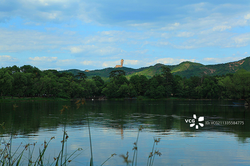 中国河北承德避暑山庄、烟雨楼、承德市图片素材