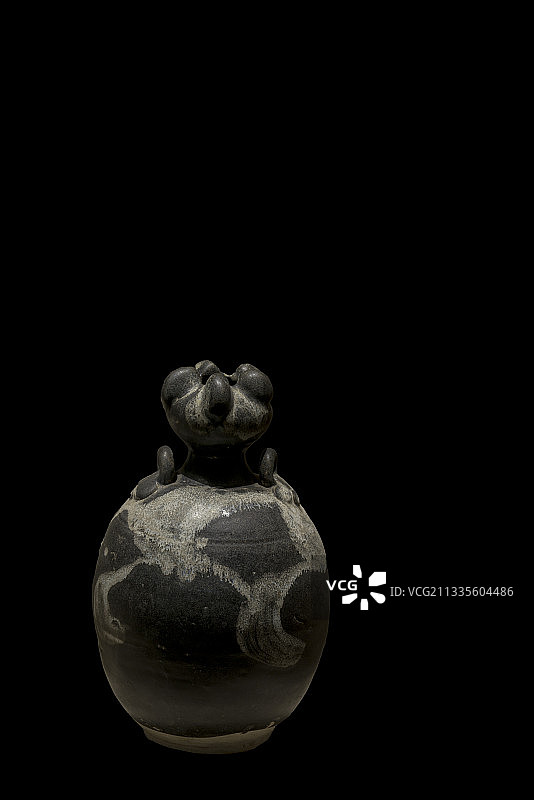 河南省新野县出土文物，花釉，蒜头，瓷壶图片素材