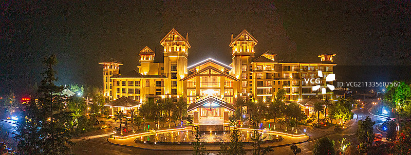 航拍贺州西溪森林温泉度假酒店图片素材