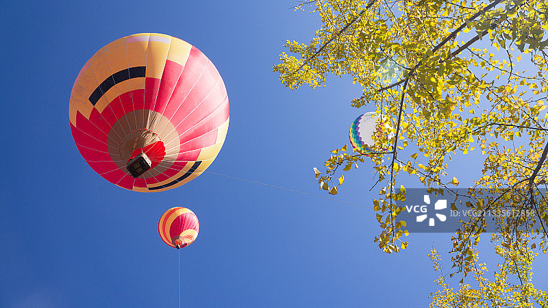 腾冲火山地址公园热气球图片素材