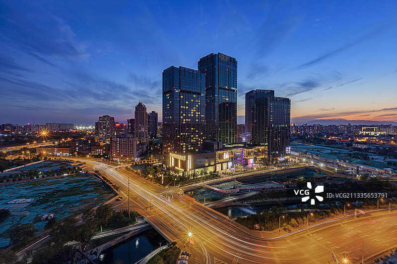 北京丽泽天街夜景图片素材