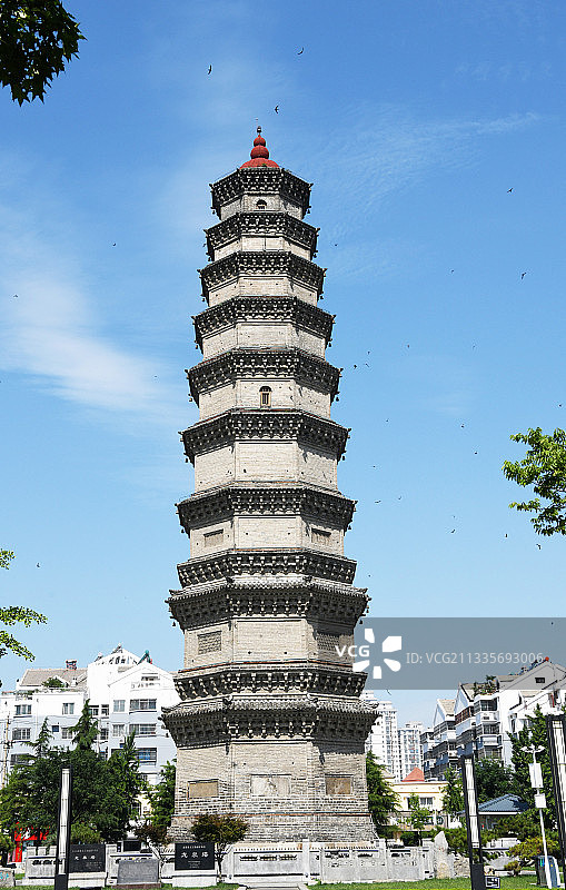山东枣庄滕州市千年古塔龙泉塔图片素材