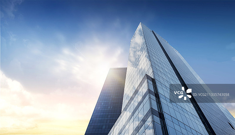烈日下的商业写字楼图片素材