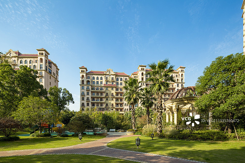 西班牙风格豪宅地产建筑图片素材