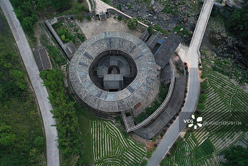 福建省龙岩市福建土楼永定景区南溪土楼群振福楼航拍图片素材