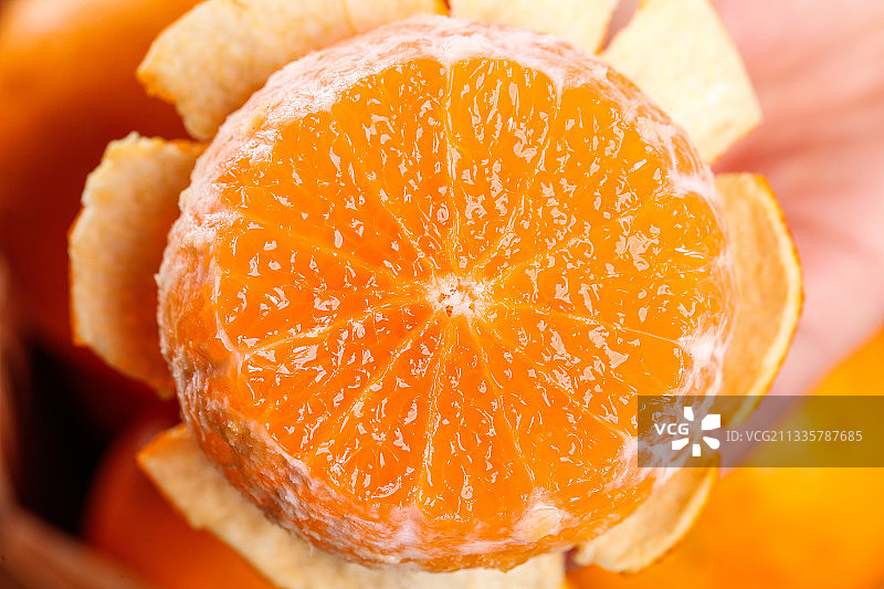 手里拿着爱媛果冻橙图片素材