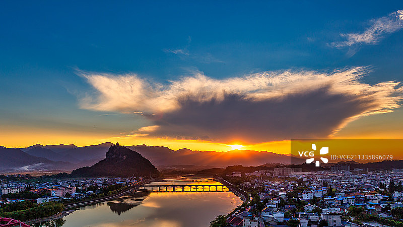 丽水松阳独山夏季城市风光图片素材