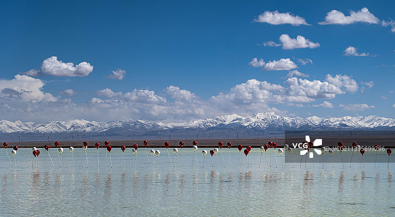 茶卡盐湖天空一号图片素材