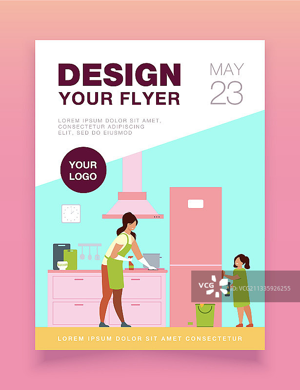 年轻女孩帮助妈妈清洁厨房图片素材