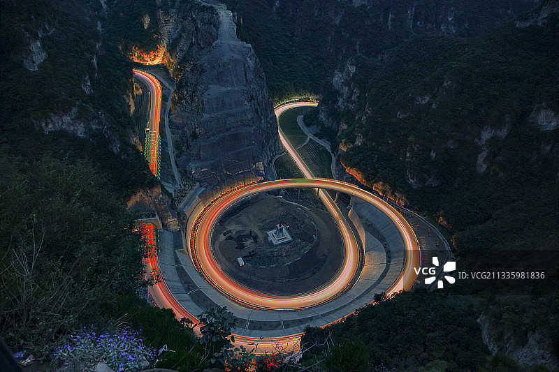 208国道山西泽州段螺旋公路图片素材