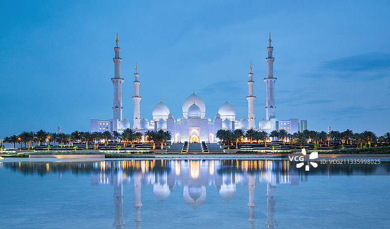 阿联酋阿布扎比谢赫扎耶德大清真寺全景图片素材