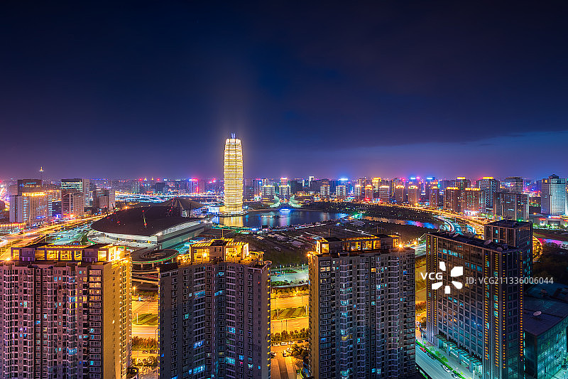 亚洲中国河南省郑州市郑东新区CBD商务区夜景图片素材
