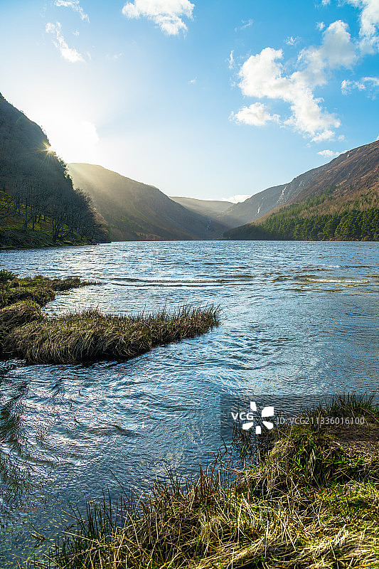 爱尔兰格兰达洛上湖的湖泊风光图片素材
