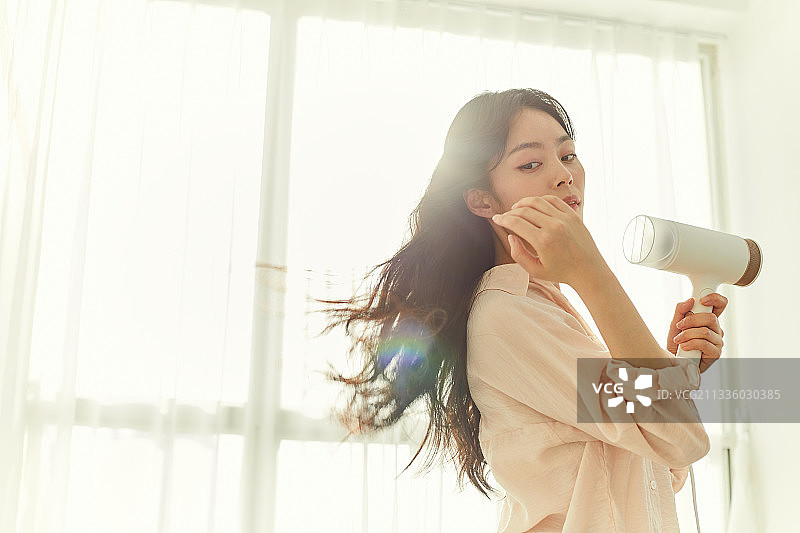 美容、头发、头皮、头发护理、吹风机、湿发图片素材