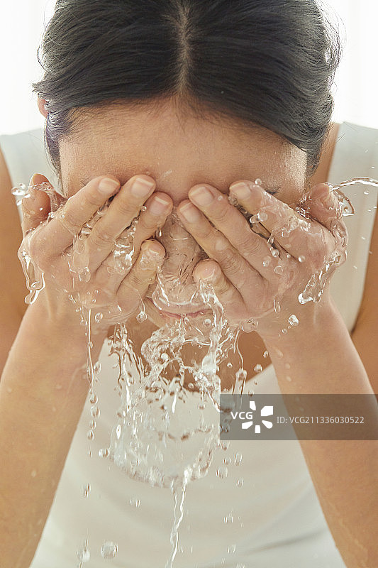 美容、护肤、抗衰老、洗面奶、清洁、面部清洁剂、卫生图片素材