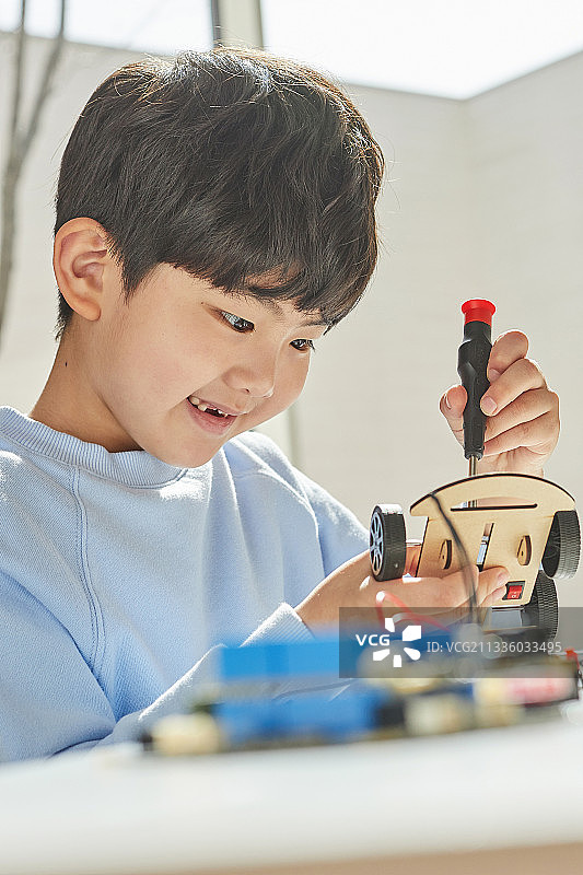 交通运输、创新、ESG、汽车、儿童、未来、科学、好奇心图片素材