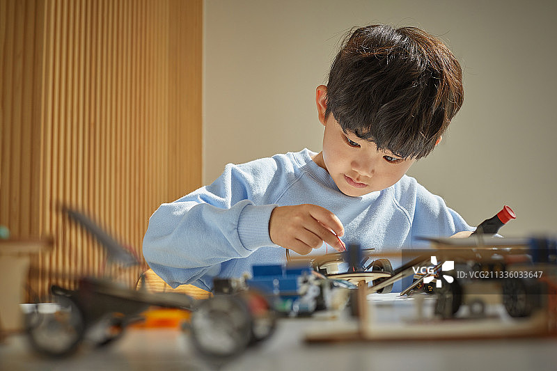 交通运输、创新、ESG、汽车、儿童、未来、科学、好奇心图片素材