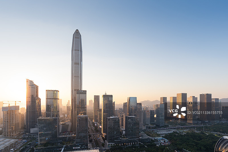 深圳福田CBD黄昏天际线图片素材