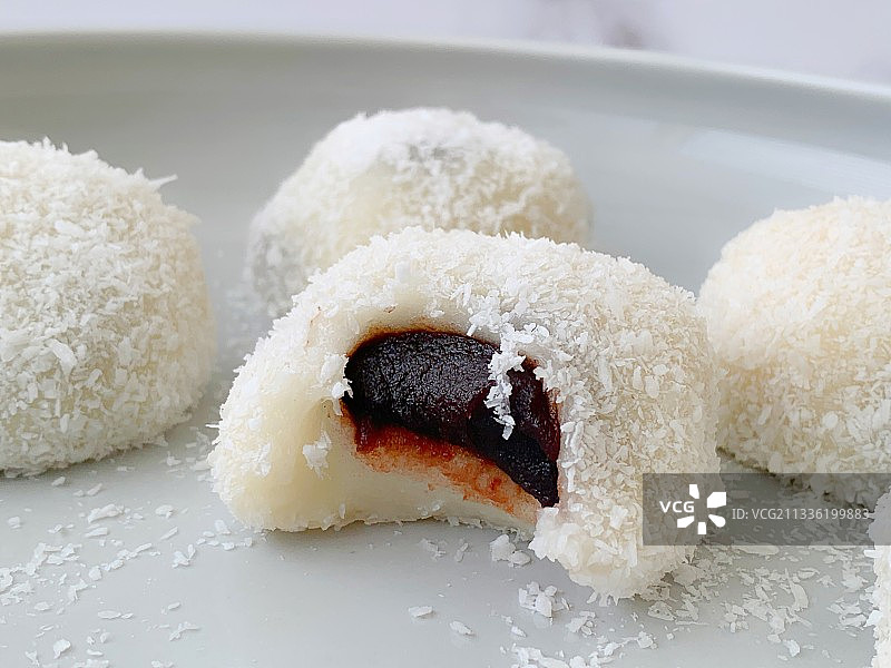 椰丝糯米团图片素材