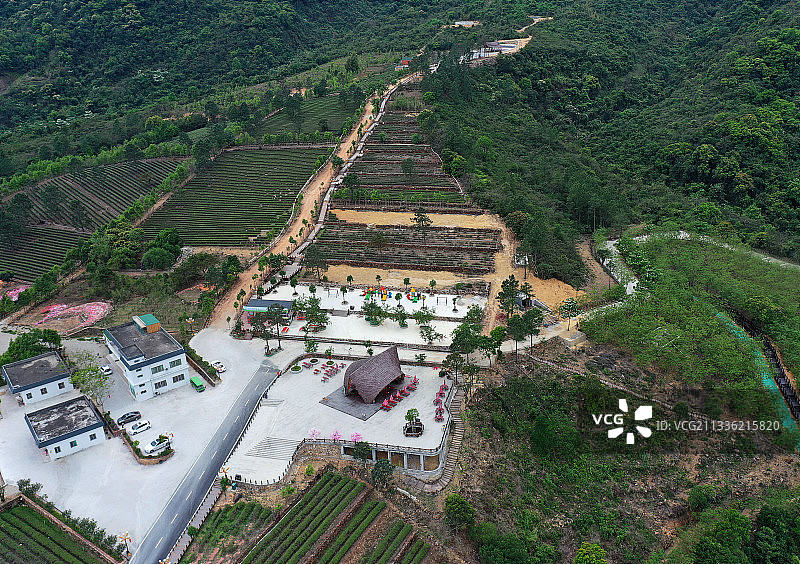 广东省汕尾市海丰县海城镇莲花山森林公园鸡鸣寺航拍图片素材