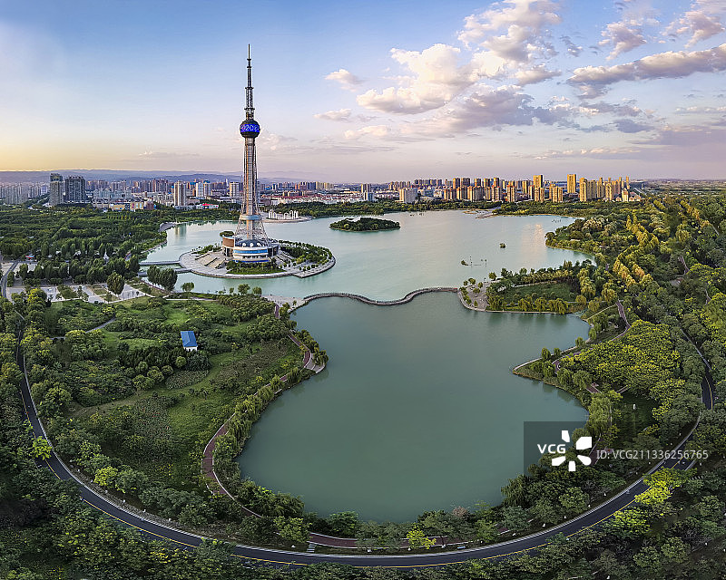 焦作地标龙源湖图片素材