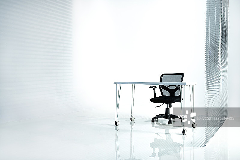 办公桌和椅子图片素材
