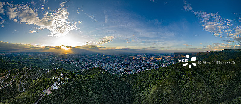 骊山日落图片素材