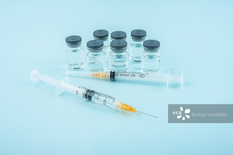 疫苗药剂和注射器图片素材