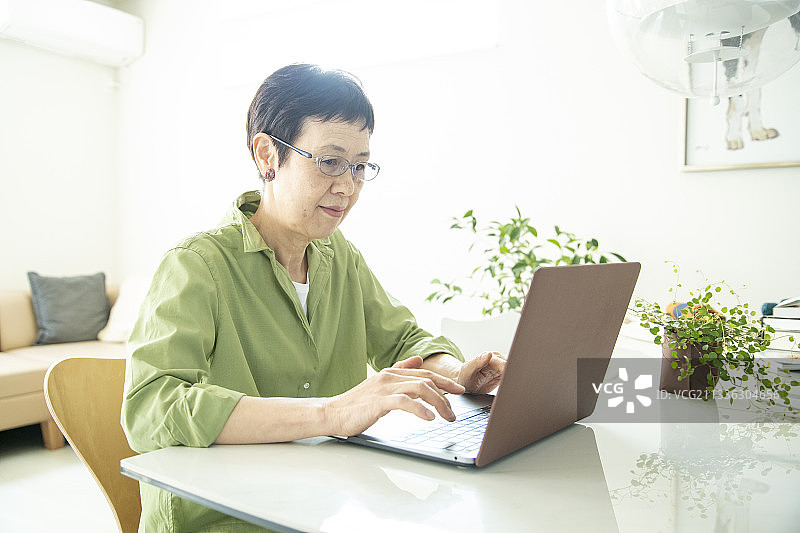 长者的生活图片素材