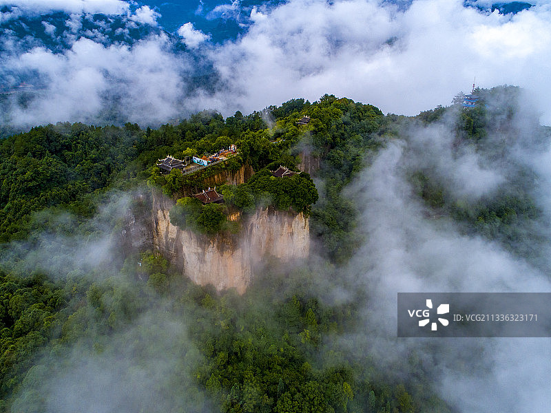 仙山琼阁-窦圌山图片素材