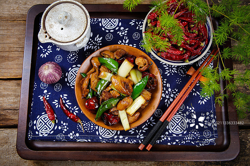 炒肥肠图片素材