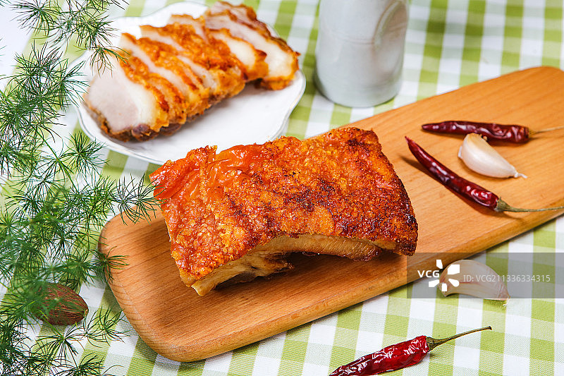 脆皮烧肉图片素材