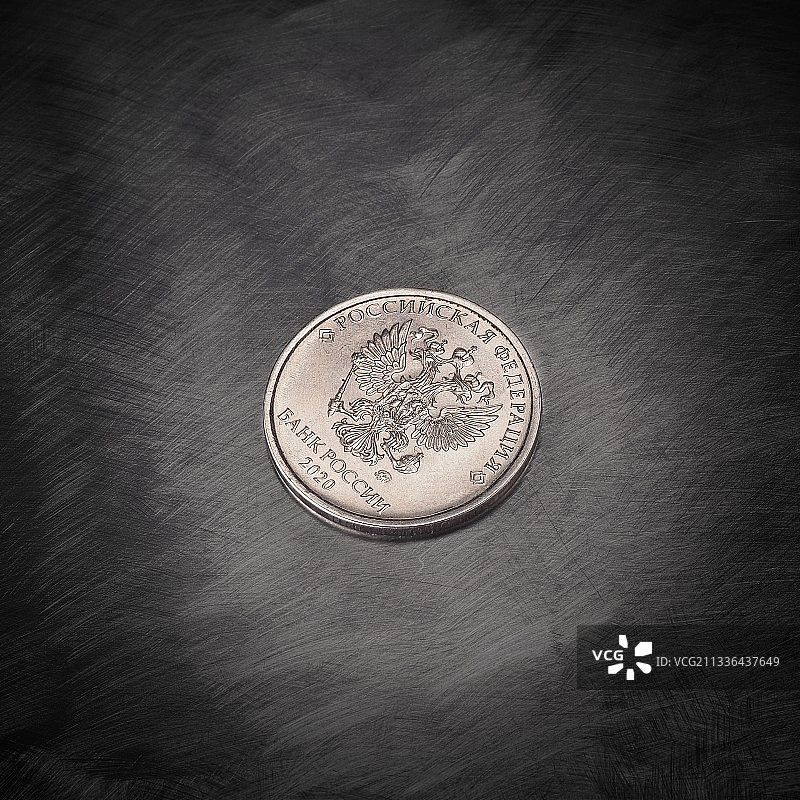 桌子上硬币的特写图片素材