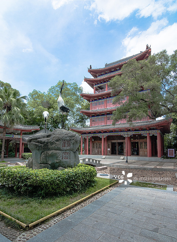 梧州河滨公园白鹤楼图片素材