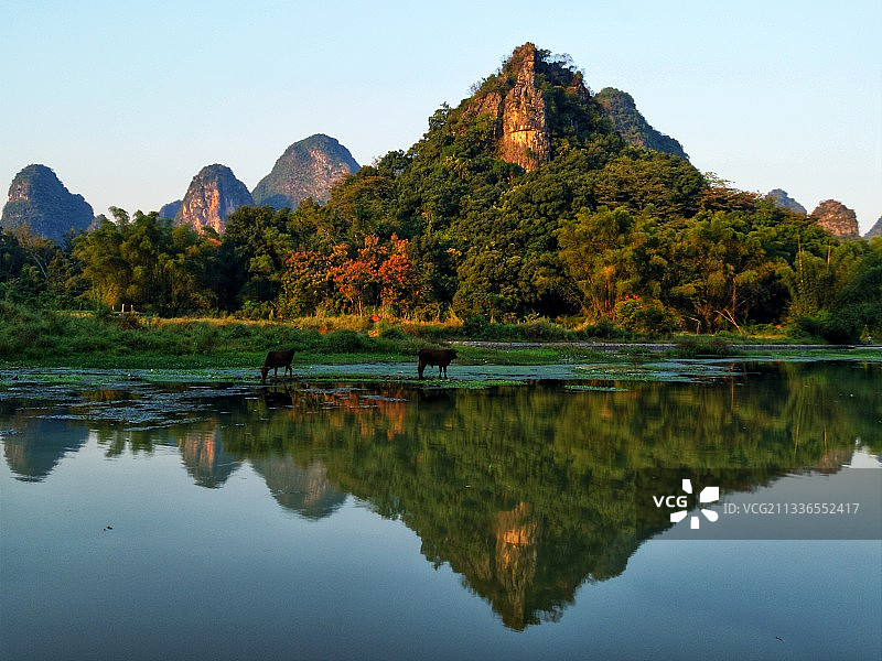 秋色牧歌图片素材