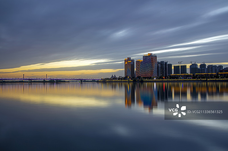 襄阳汉江城市夜景风光图片素材
